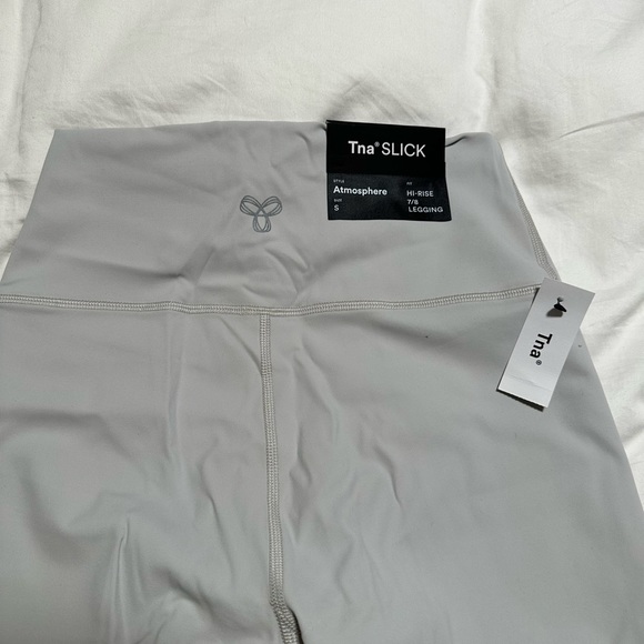 BNWT TNA leggings - Picture 4 of 6